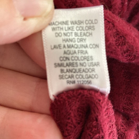 Large size ladies maroon long sweater - Picture 4 of 6